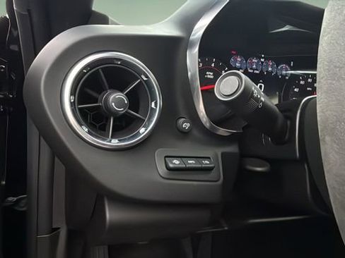 Used 2021 Chevrolet Camaro SS image 18