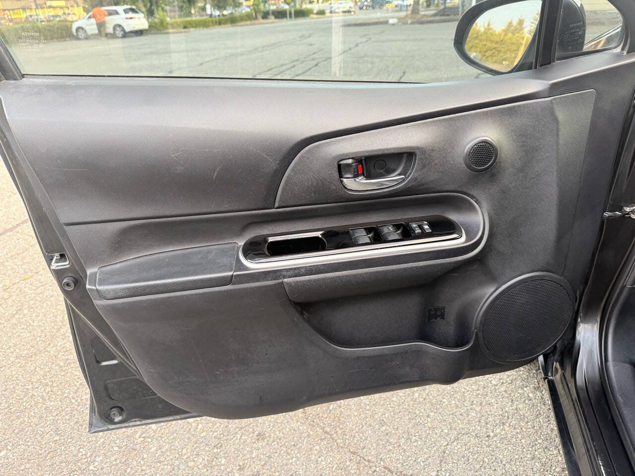 Used 2016 Toyota Prius C Four FWD image 32