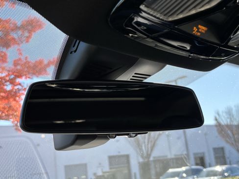 Certified 2025 BMW 230i Coupe image 27