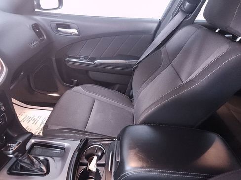 Used 2022 Dodge Charger SXT w/ Blacktop Package RWD image 11