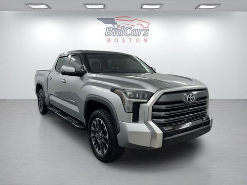 Used 2022 Toyota Tundra Limited image 3