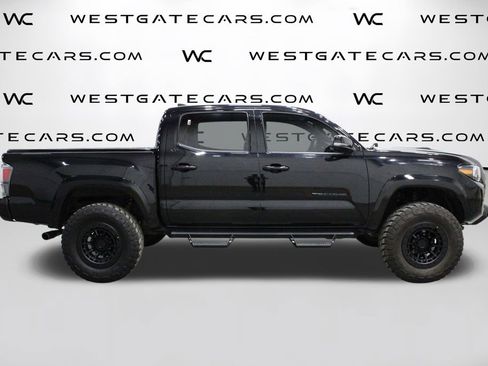 Used 2021 Toyota Tacoma TRD Sport w/ TRD Premium Sport Package AWD/4WD image 46