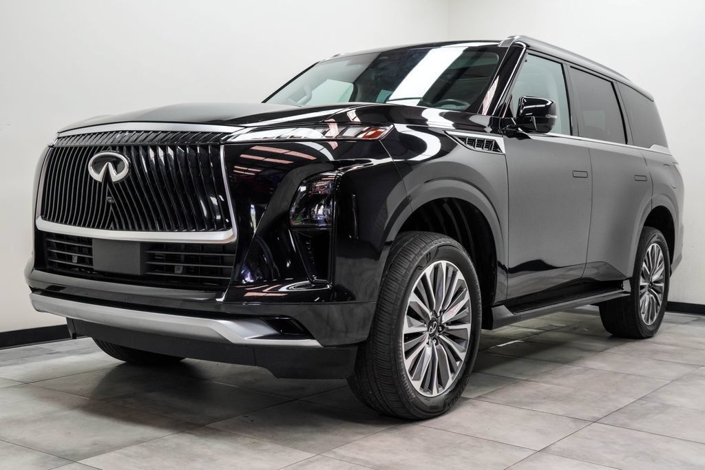 Used 2025 INFINITI QX80 Sensory AWD/4WD image 9