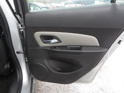 Used 2012 Chevrolet Cruze LS image 12