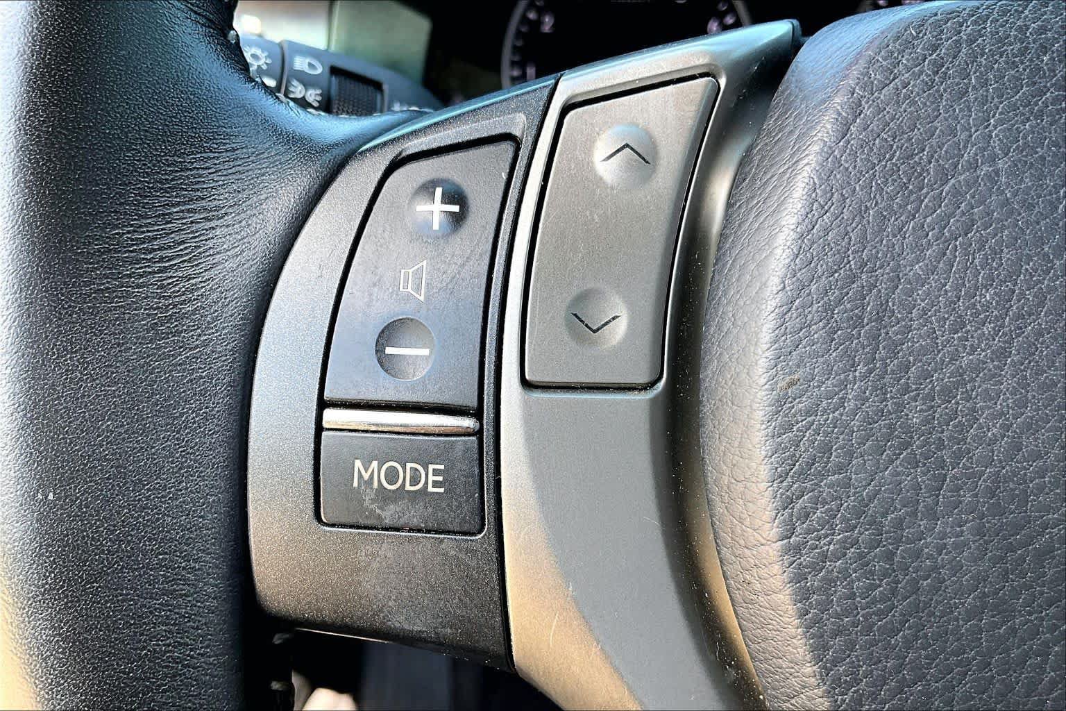 Used 2014 Lexus ES 350 w/ Luxury Package FWD image 24