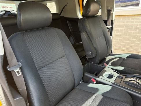Used 2007 Toyota FJ Cruiser 4WD image 14
