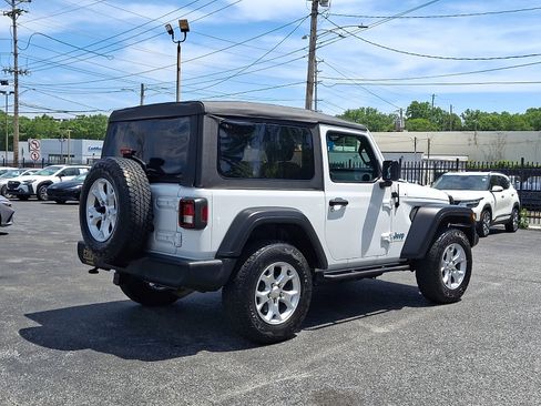 Used 2021 Jeep Wrangler Sport AWD/4WD image 6