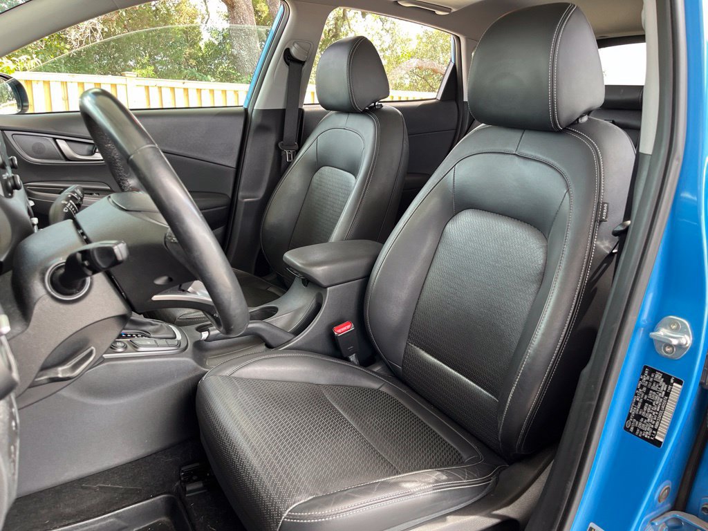 Used 2020 Hyundai Kona Limited FWD image 24
