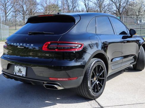 Used 2017 Porsche Macan 4DR SUV AWD image 15
