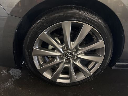 Used 2020 MAZDA MAZDA3 Sedan w/ Preferred Package image 10