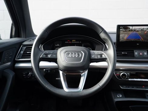 Certified 2025 Audi Q5 2.0T Premium w/ Convenience Plus Package image 23