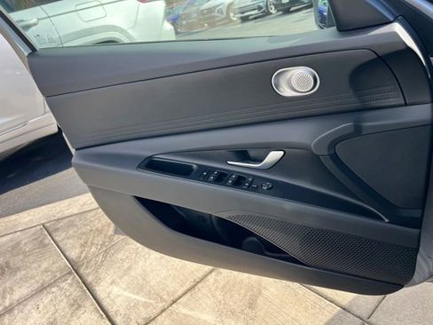 New 2026 Hyundai Elantra Hybrid w/ Cargo Package FWD image 16