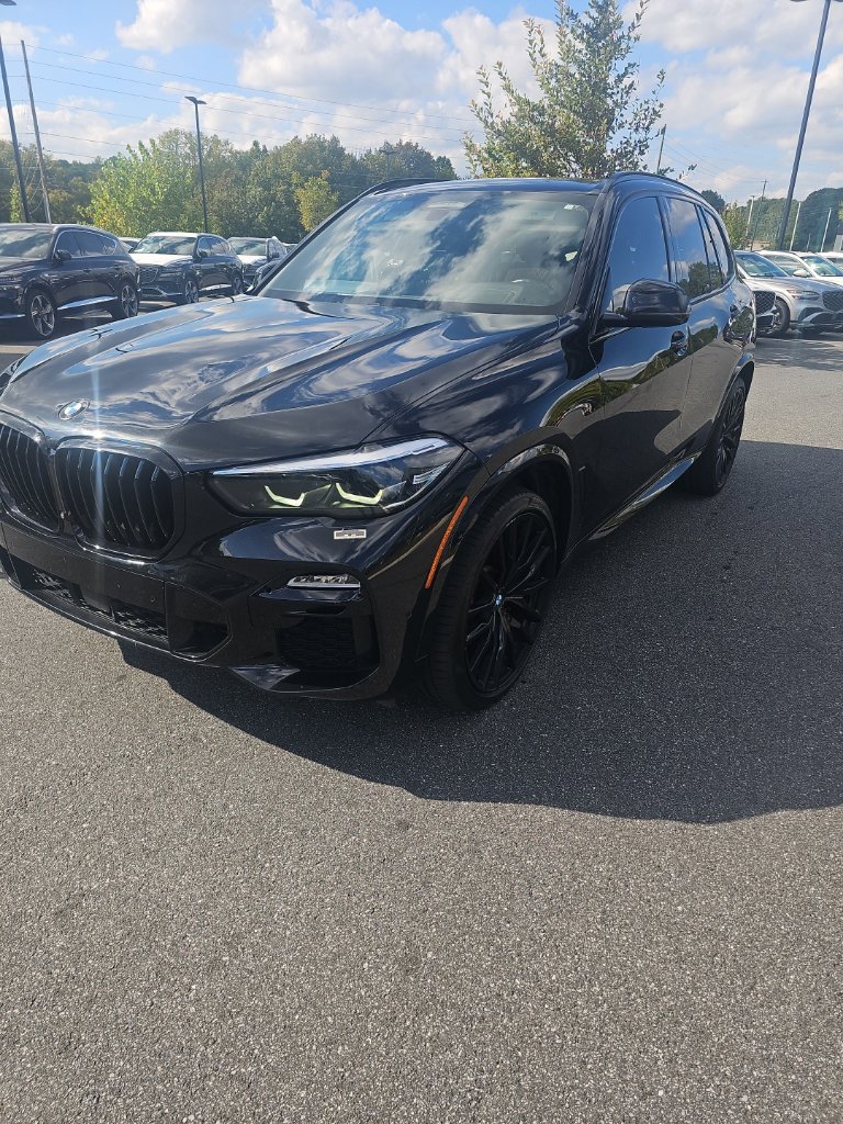 Used 2021 BMW X5 sDrive40i w/ M Sport Package RWD image 2
