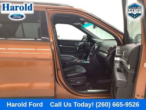 Used 2017 Ford Explorer Limited AWD/4WD image 12