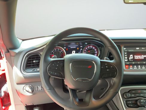 Used 2022 Dodge Challenger R/T Scat Pack RWD image 13
