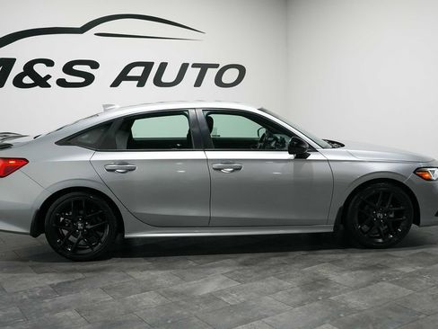 Used 2024 Honda Civic Sport image 8