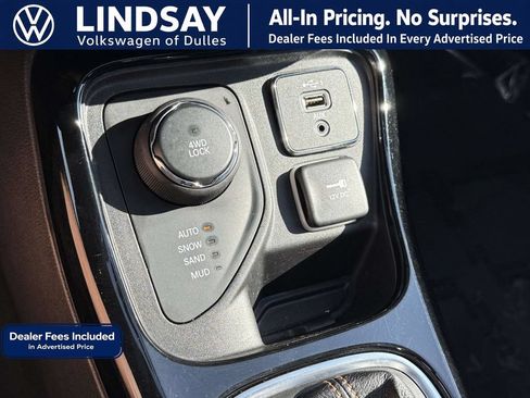 Used 2019 Jeep Compass Limited AWD/4WD image 17