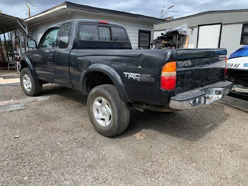 Used 2002 Toyota Tacoma 4x4 Xtracab V6 image 4
