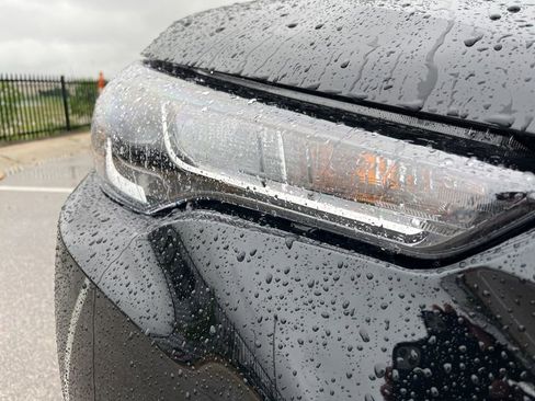 Used 2024 Toyota Corolla Cross AWD Hybrid image 14