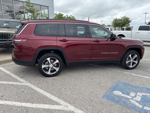 New 2026 Jeep Grand Cherokee L Limited AWD/4WD image 32