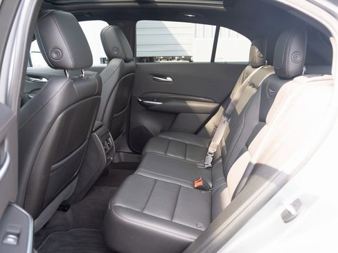 Used 2023 Cadillac XT4 Sport image 17