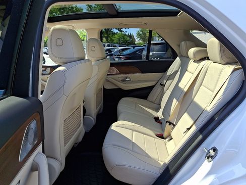 Used 2022 Mercedes-Benz GLE 350 4MATIC image 10