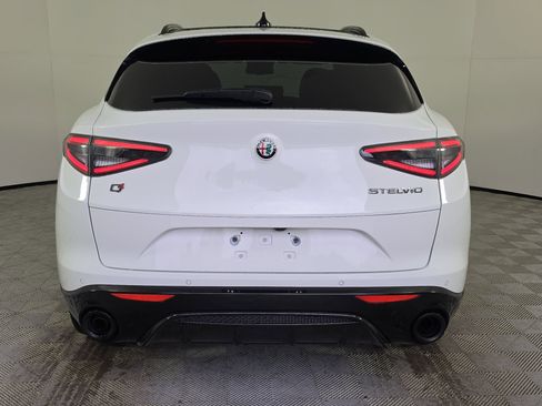 Used 2024 Alfa Romeo Stelvio Veloce AWD/4WD image 6