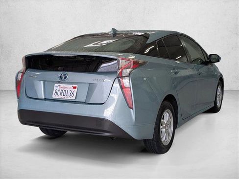 Used 2018 Toyota Prius One w/ Carpet Mat Package image 5