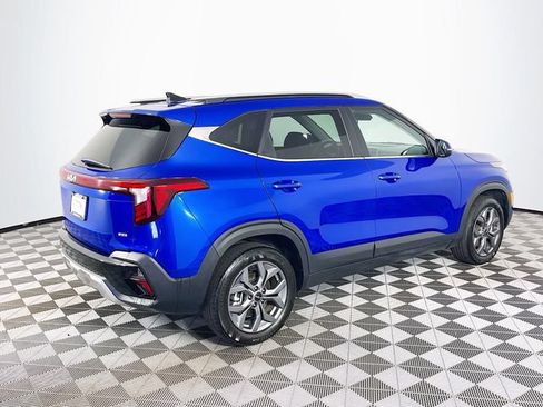 Used 2024 Kia Seltos S AWD/4WD image 8