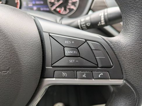 Used 2025 Nissan Altima 2.5 SV FWD image 24