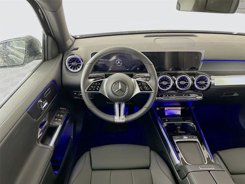 Used 2025 Mercedes-Benz GLB 250 GLB 250 image 20