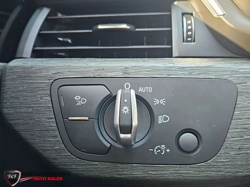 Used 2022 Audi A4 2.0T Premium Plus AWD/4WD image 24