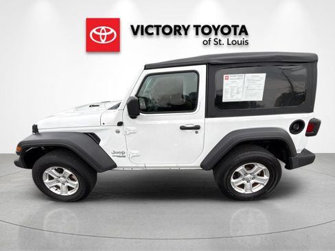 Used 2021 Jeep Wrangler Sport AWD/4WD image 6