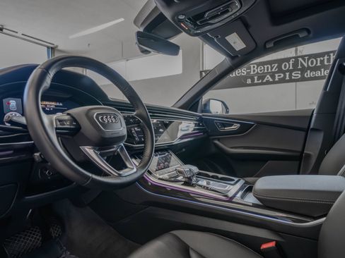Used 2020 Audi Q8 Premium Plus AWD/4WD image 6