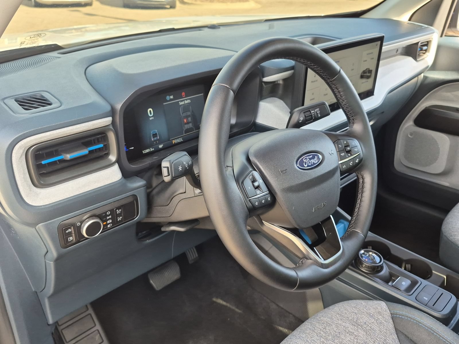 Used 2025 Ford Maverick XLT w/ XLT Luxury Package FWD image 11