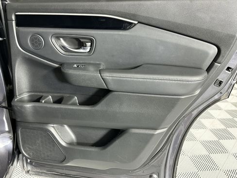 Used 2024 Honda Pilot Touring image 32