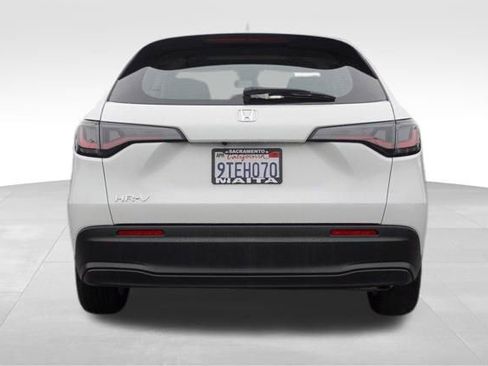 Used 2025 Honda HR-V LX image 4