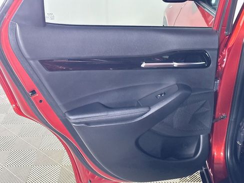 Certified 2025 Kia Seltos SX image 20