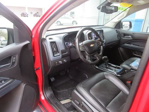Used 2018 Chevrolet Colorado Z71 AWD/4WD image 18