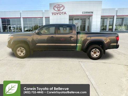 Used 2021 Toyota Tacoma SR5 image 5