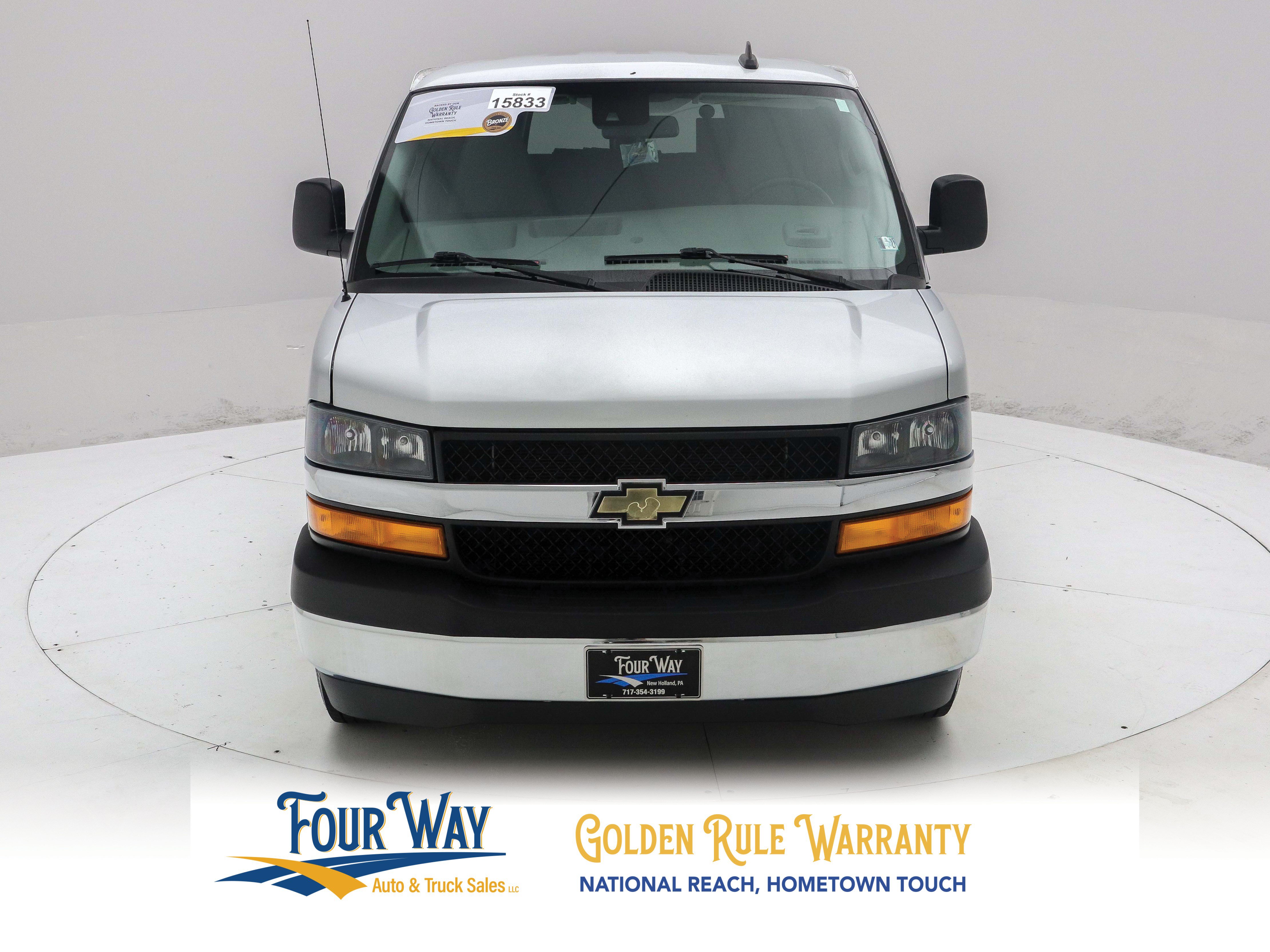Used 2019 Chevrolet Express 3500 LT w/ LT Preferred Equipment Group RWD image 9