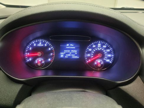 Used 2020 Kia Sorento LX image 23