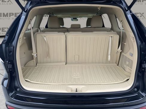Used 2019 Toyota Highlander XLE image 31