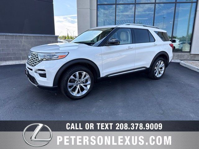 Used 2023 Ford Explorer Platinum w/ Technology Package AWD/4WD image 2