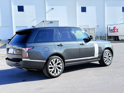 Used 2019 Land Rover Range Rover Supercharged image 13
