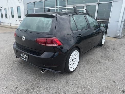 Used 2019 Volkswagen Golf S FWD image 3