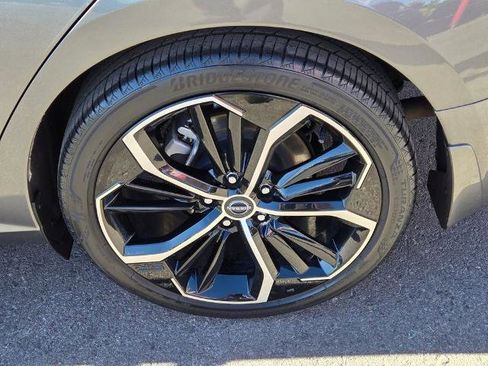 Certified 2023 Nissan Altima 2.5 SR FWD image 10