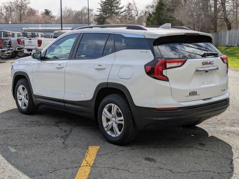 Certified 2022 GMC Terrain SLE w/ Driver Convenience Package AWD/4WD image 5