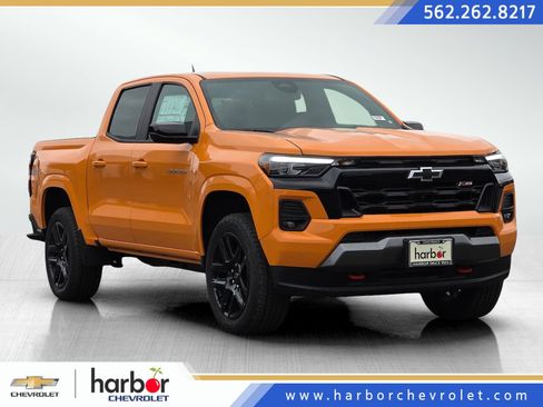 New 2025 Chevrolet Colorado Z71 w/ Technology Package image 1
