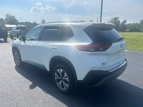 Used 2023 Nissan Rogue SV AWD/4WD image 3